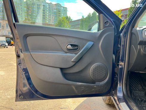 Renault Logan 2015 синий - фото 17