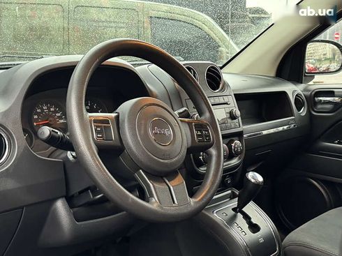 Jeep Compass 2012 - фото 17