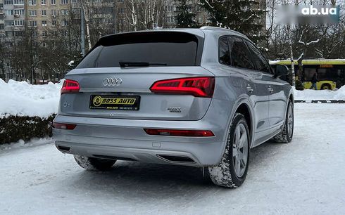 Audi Q5 2017 - фото 8