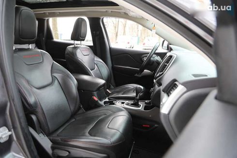 Jeep Cherokee 2017 - фото 11