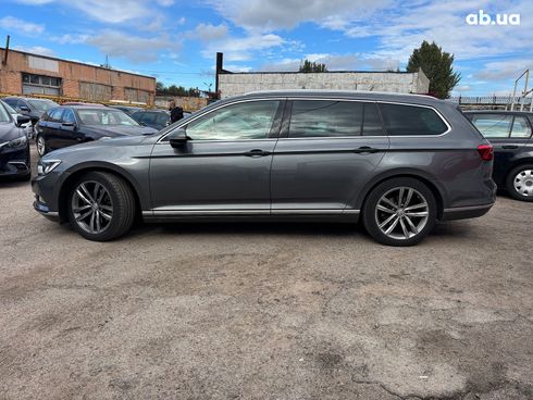 Volkswagen Passat 2017 серый - фото 2