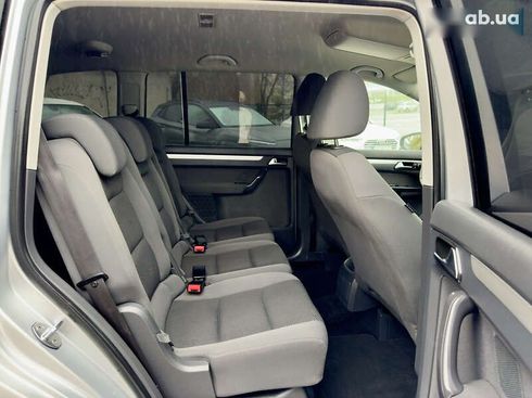 Volkswagen Touran 2013 - фото 4