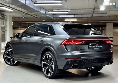 Audi RS Q8 2021 - фото 23