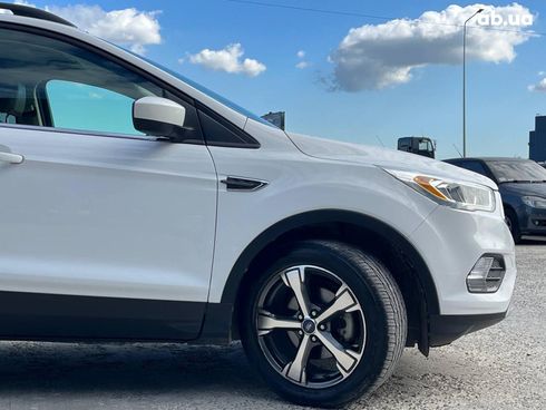 Ford Escape 2016 белый - фото 12