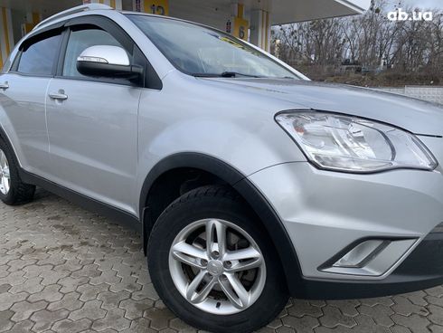 SsangYong Korando 2012 серебристый - фото 12