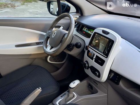 Renault Zoe 2015 - фото 2