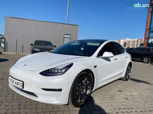 Tesla Model 3 2020 - фото 3