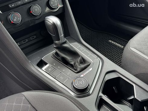 Volkswagen Tiguan 2017 черный - фото 20