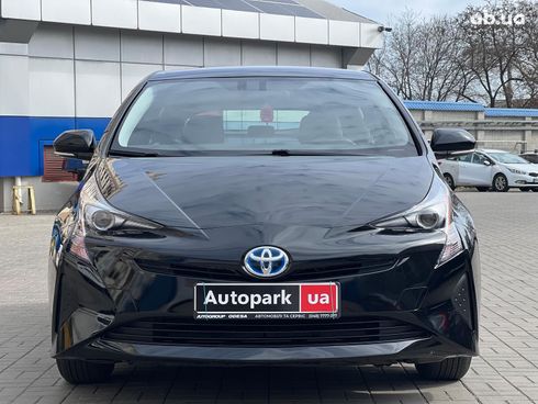 Toyota Prius 2016 черный - фото 3