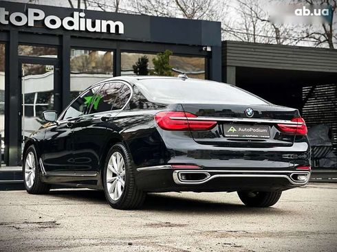 BMW 7 серия 2018 - фото 13
