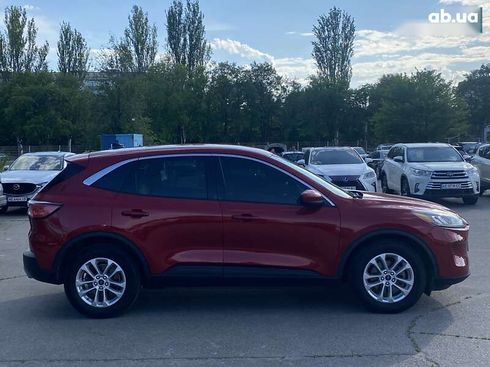 Ford Escape 2020 - фото 6