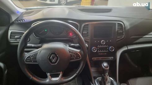 Renault Megane 2019 - фото 9