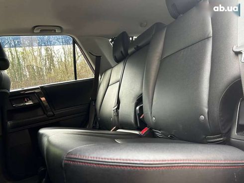 Toyota 4Runner 2020 - фото 13