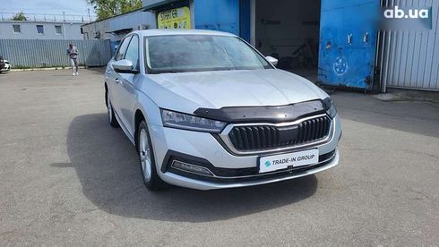 Skoda Octavia 2021 - фото 25