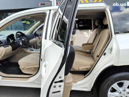 Toyota Highlander 2012 - фото 6