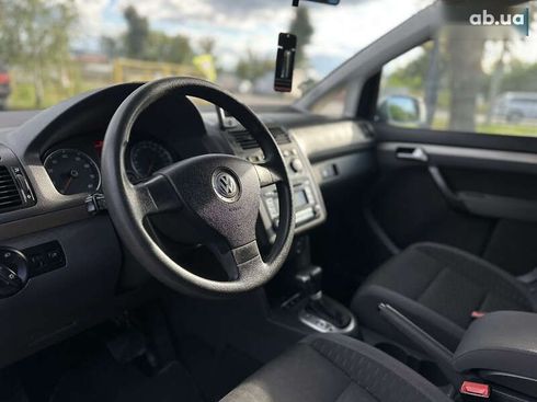 Volkswagen Touran 2008 - фото 25