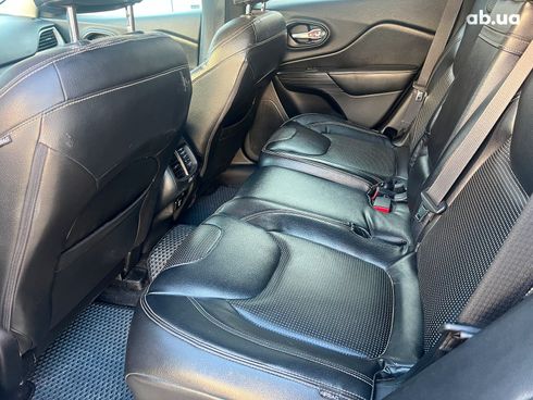 Jeep Cherokee 2015 серый - фото 17