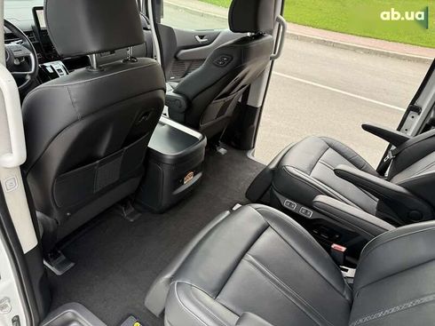 Hyundai Staria 2021 - фото 19