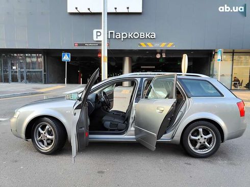 Audi A4 2004 - фото 11