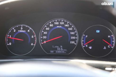 Hyundai Santa Fe 2011 - фото 17