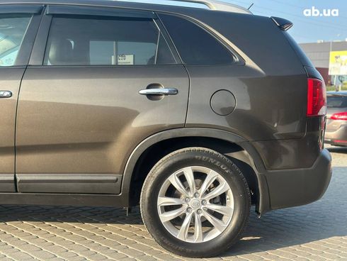 Kia Sorento 2010 коричневый - фото 6