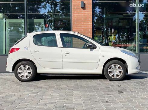 Peugeot 206 2009 - фото 8