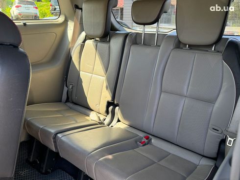 Kia Sedona 2017 серый - фото 22