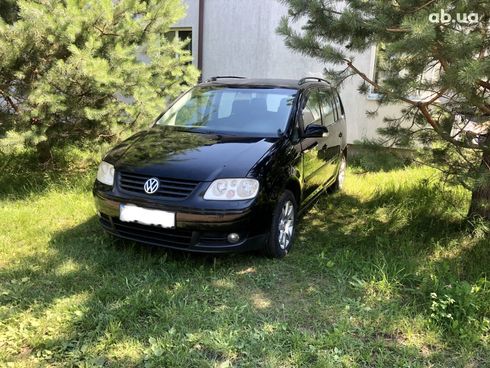 Volkswagen Touran 2004 черный - фото 2