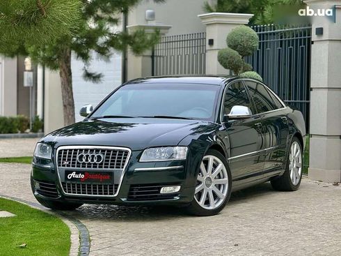 Audi S8 2010 - фото 6