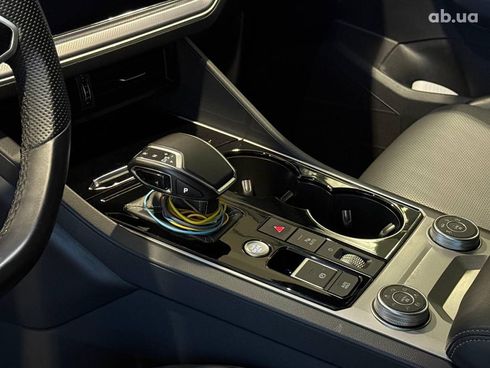 Volkswagen Touareg 2021 коричневый - фото 22