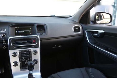Volvo V60 2012 - фото 15