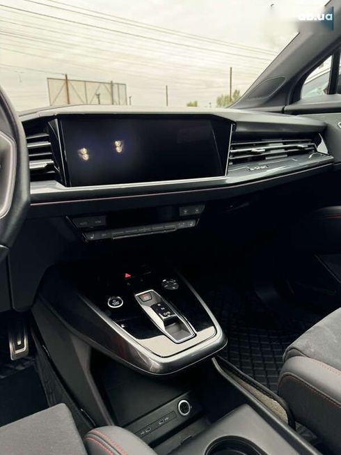 Audi Q5 e-tron 2022 - фото 27