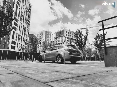 Kia Cee'd 2016 - фото 13