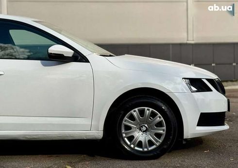 Skoda Octavia 2019 - фото 8