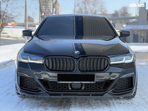 BMW 5 серия 2019 - фото 5