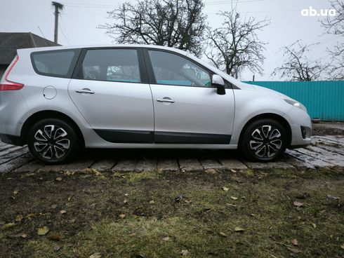 Renault Scenic 2009 серебристый - фото 9