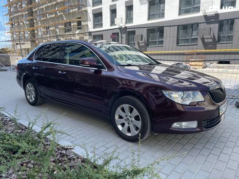 Skoda Superb 2011 вишневый - фото 11