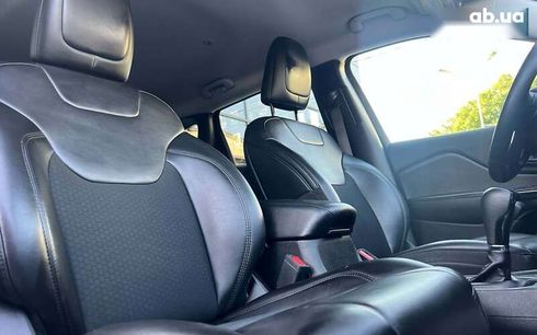 Jeep Cherokee 2019 - фото 23
