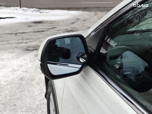 Honda CR-V 2012 белый - фото 14