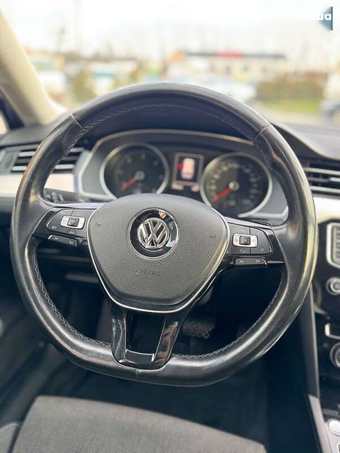 Volkswagen Passat 2015 - фото 2