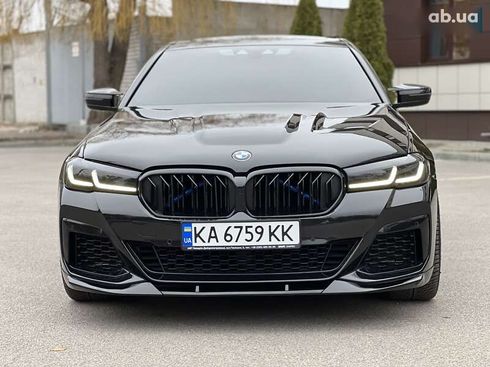 BMW 5 серия 2019 - фото 11