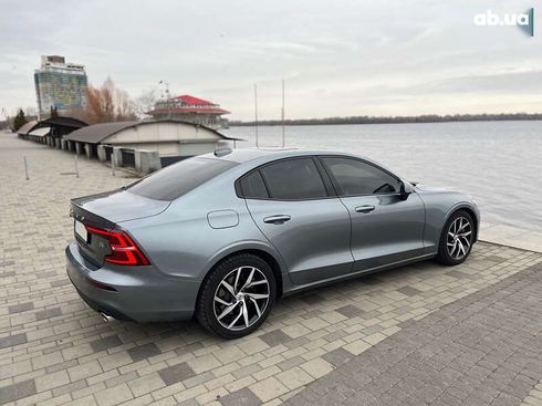 Volvo S60 2019 - фото 11