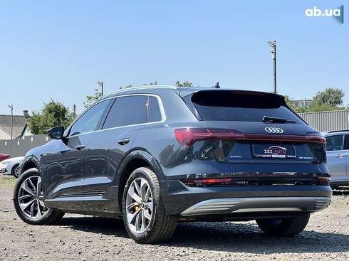 Audi E-Tron 2022 - фото 6