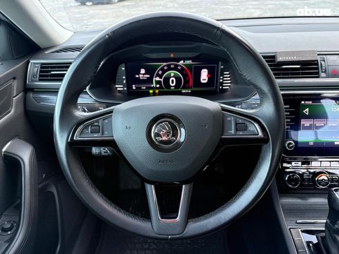 Skoda Superb 2019 серый - фото 46