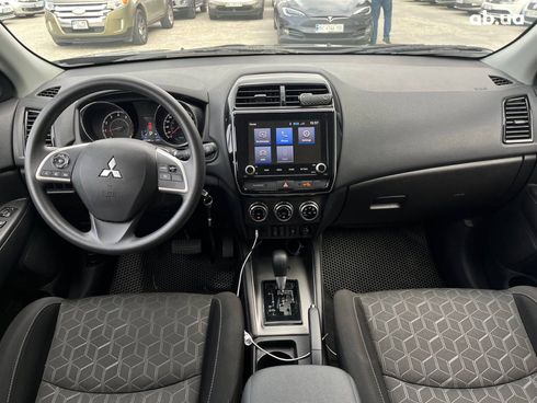 Mitsubishi RVR 2021 черный - фото 18