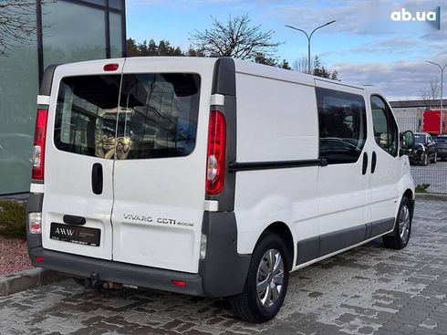 Opel Vivaro 2014 - фото 22