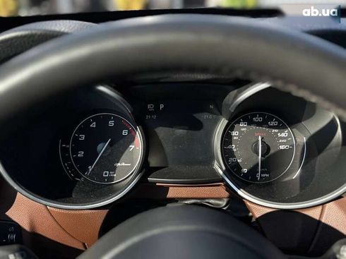 Alfa Romeo Stelvio 2018 - фото 21
