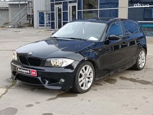 BMW 1 серия 2007 черный - фото 1