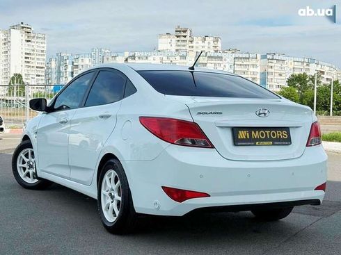 Hyundai Solaris 2016 - фото 4