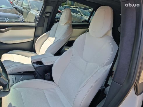 Tesla Model X 2018 белый - фото 21